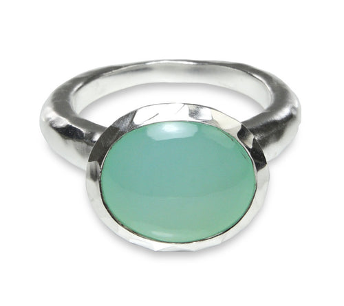 Hammered Gaudi Oval Ring - Aqua Chalcedony